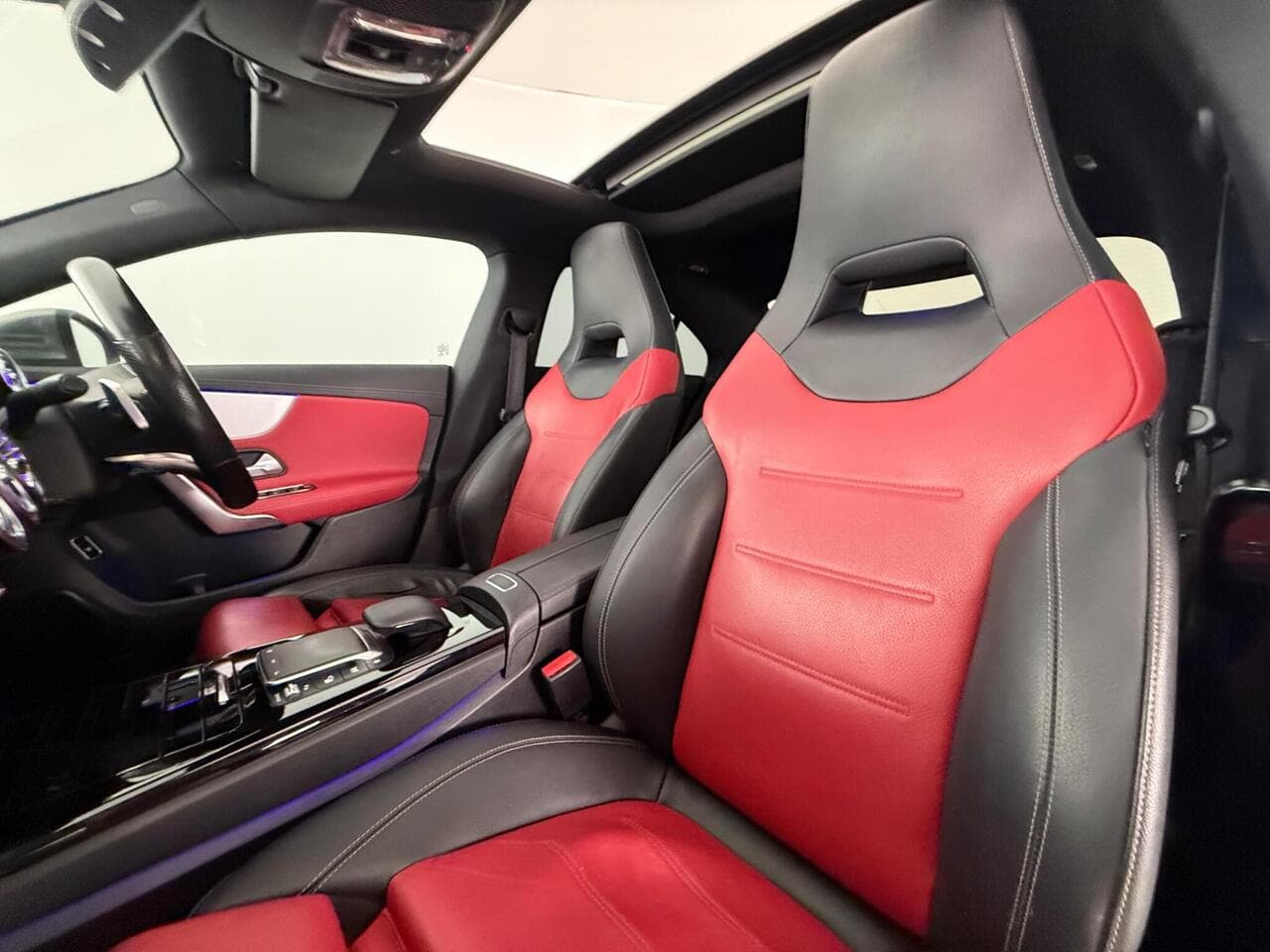Mercedes-Benz CLA thumbnail Seat Front Passenger
