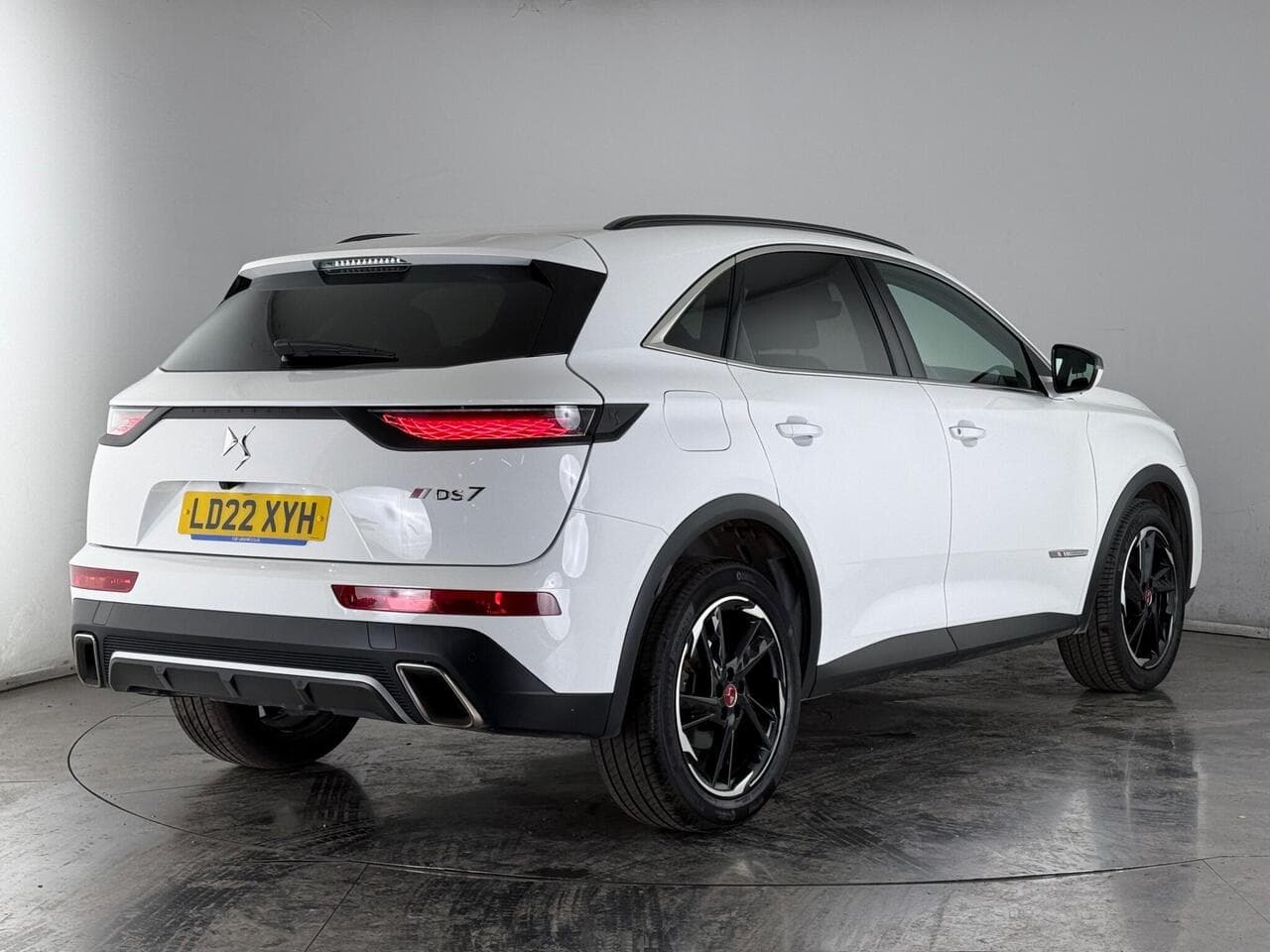 DS AUTOMOBILES DS 7 CROSSBACK thumbnail Rear Right