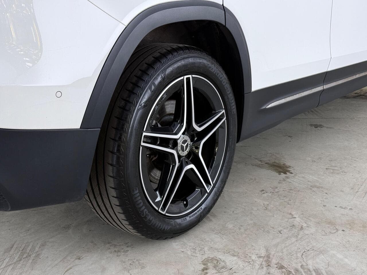 Mercedes-Benz GLB thumbnail Wheel