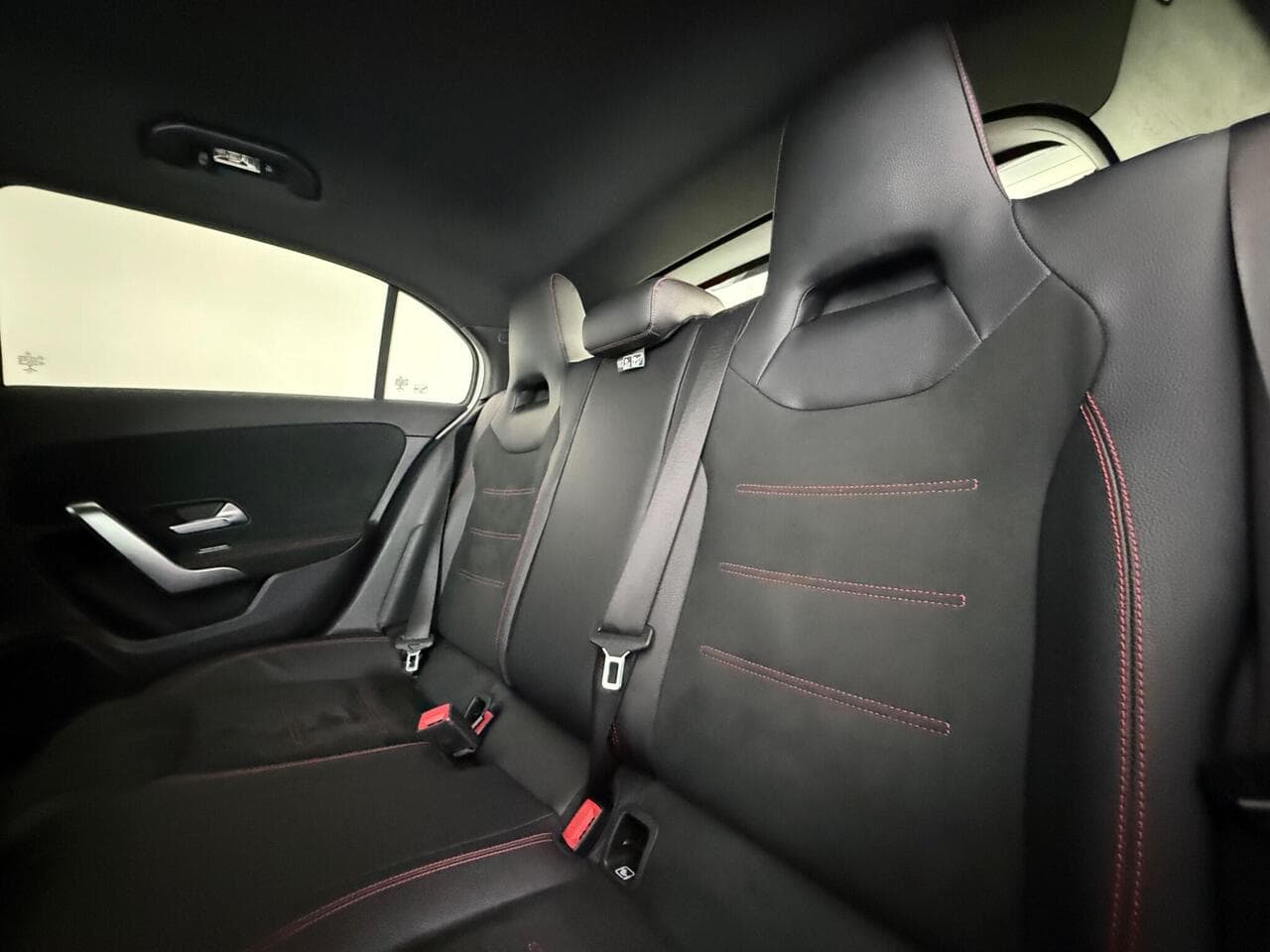 Mercedes-Benz A Class thumbnail Seats Rear