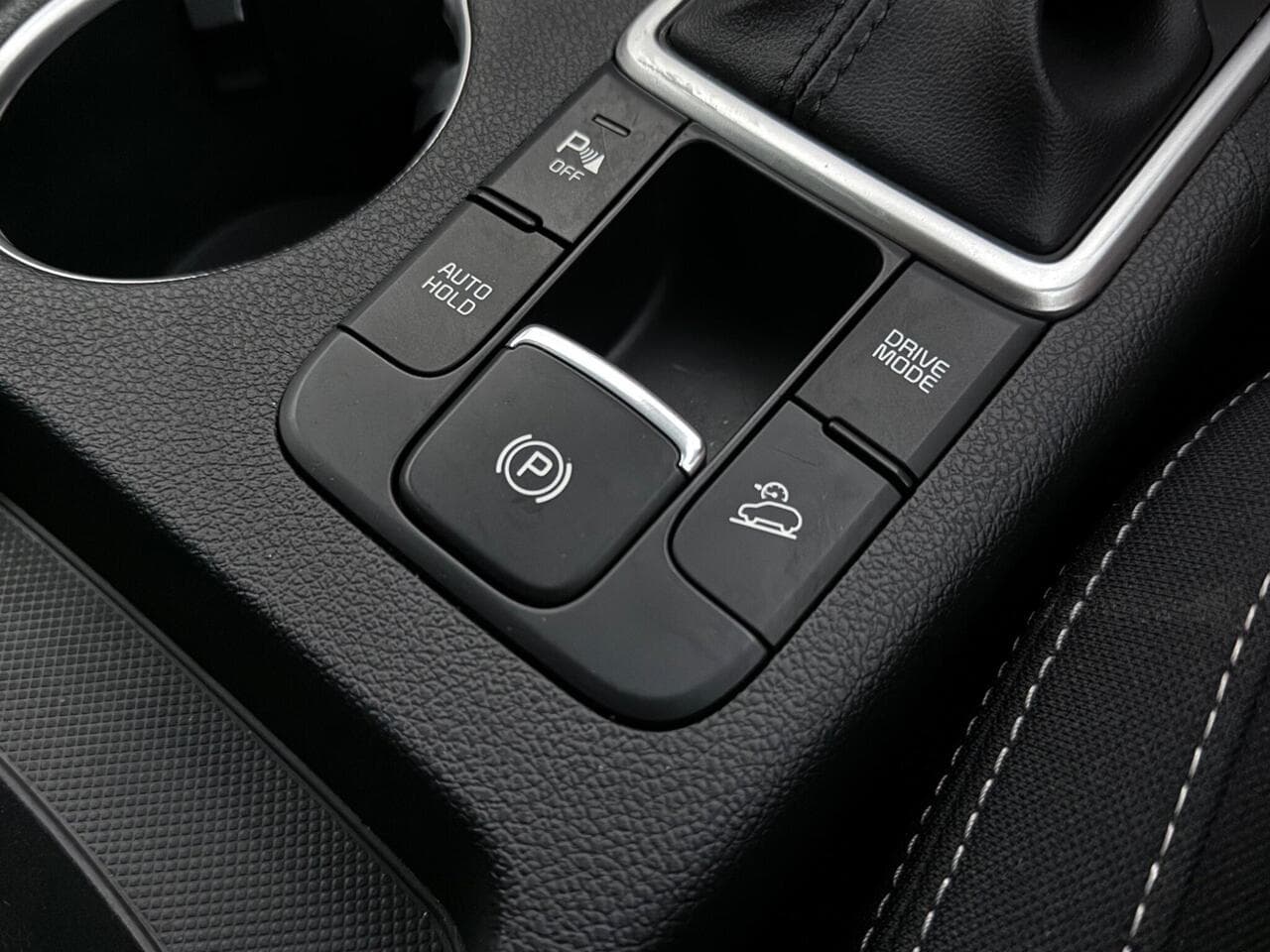 Kia Sportage thumbnail Misc Controls