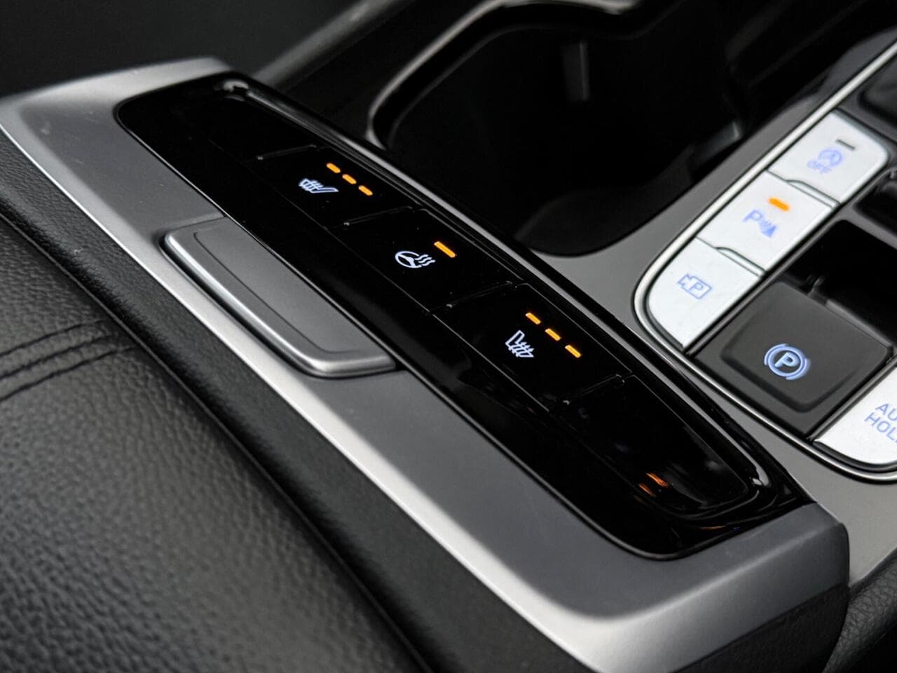 Hyundai TUCSON thumbnail Misc Controls