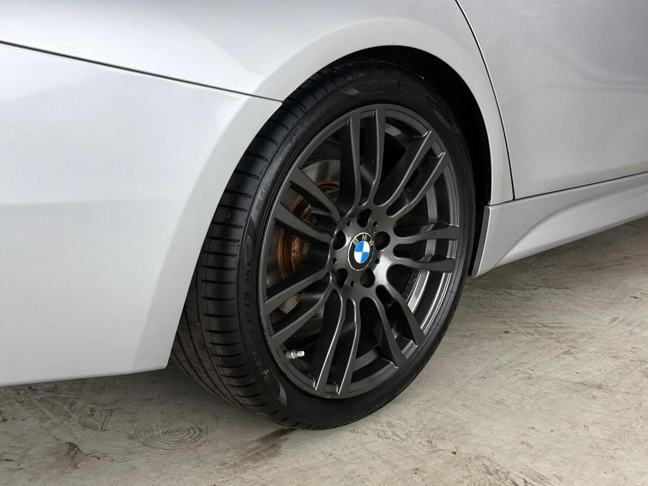 BMW 3 Series thumbnail Wheel