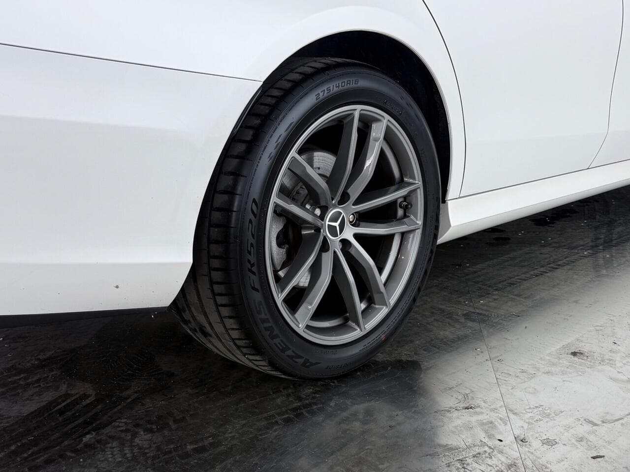 Mercedes-Benz E Class thumbnail Wheel