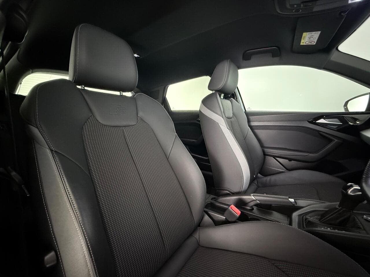 Audi A1 thumbnail Seat Driver