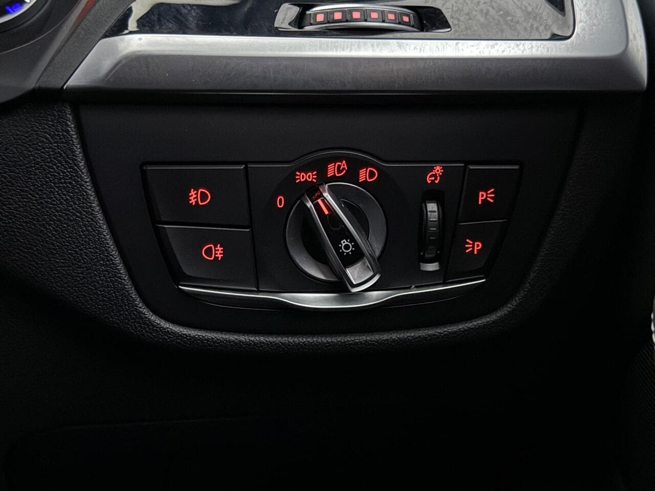 BMW X3 thumbnail Misc Controls