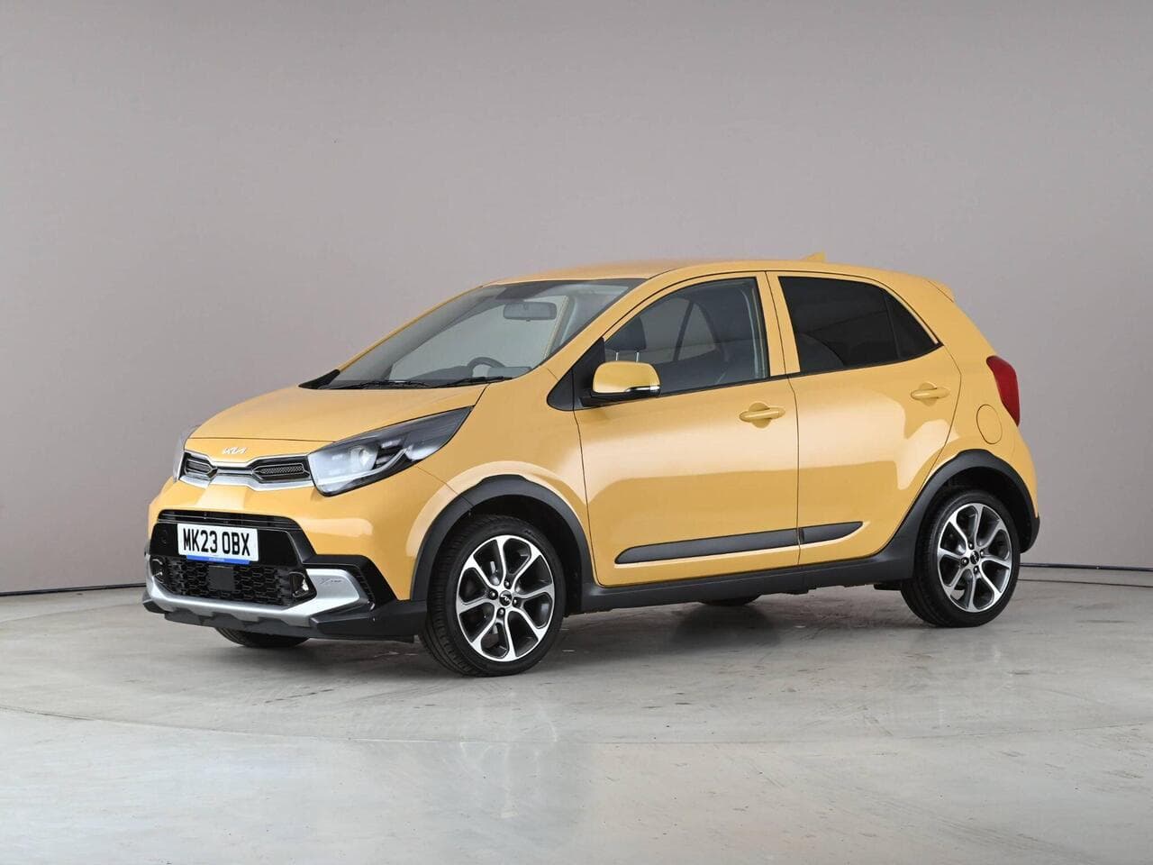 Kia Picanto thumbnail Front Left