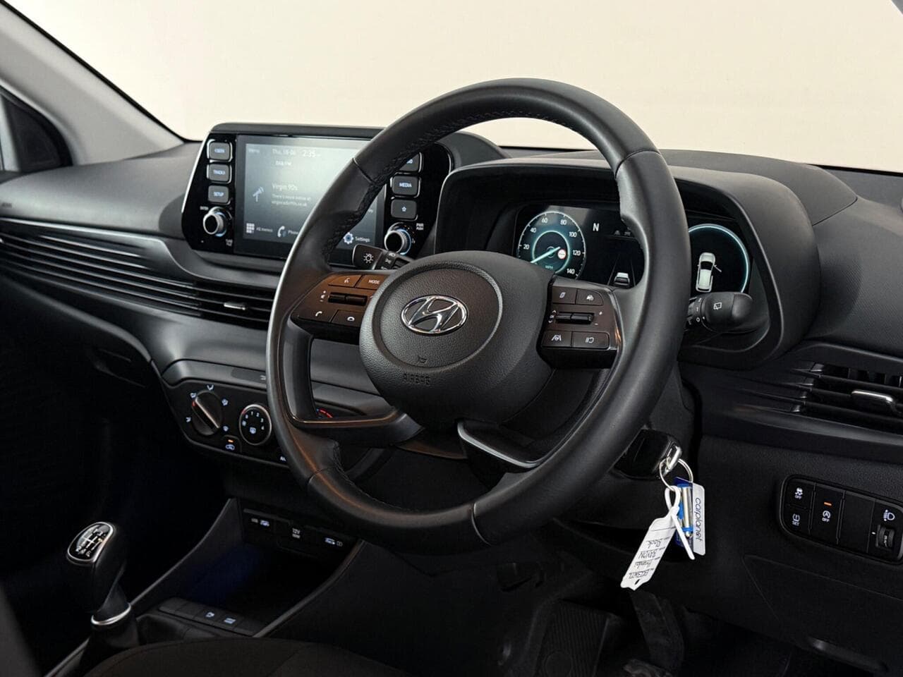 Hyundai BAYON thumbnail Steering Wheel