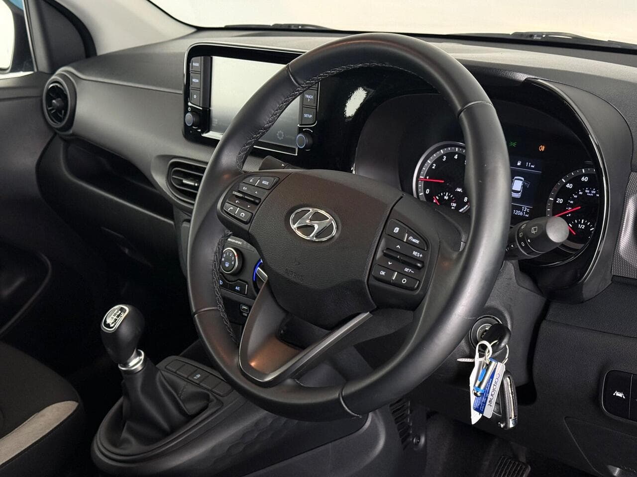 Hyundai i10 thumbnail Steering Wheel