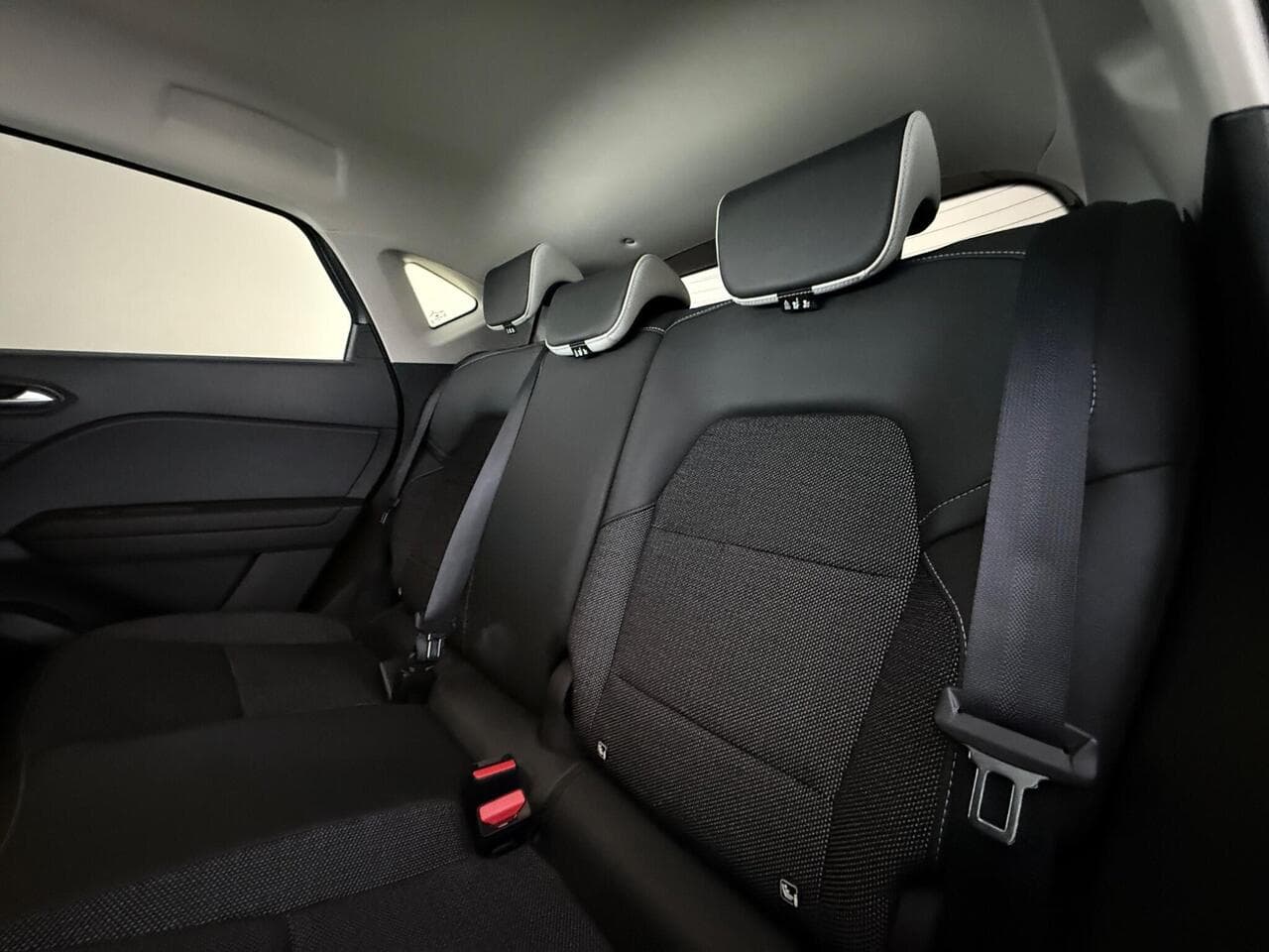 Renault Captur thumbnail Seats Rear