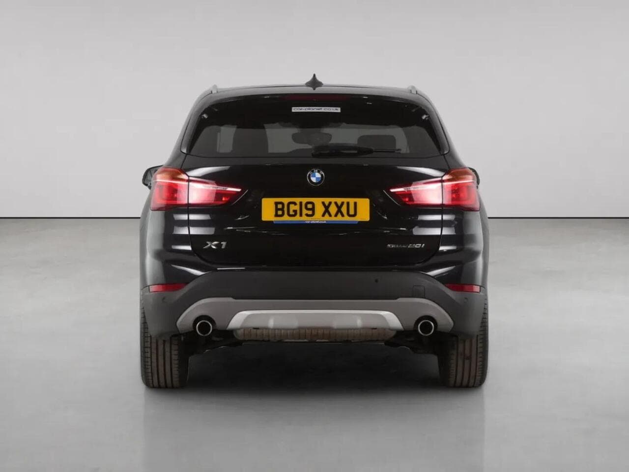 BMW X1 thumbnail Rear