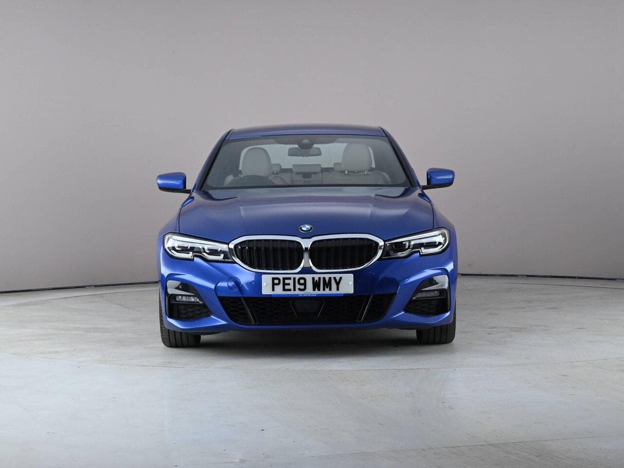 BMW 3 Series thumbnail Front