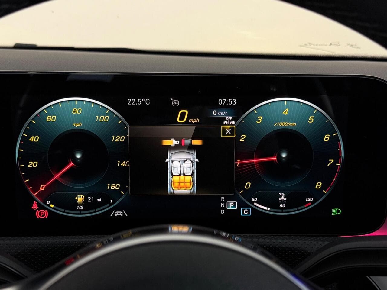 Mercedes-Benz CLA thumbnail Driver Instruments