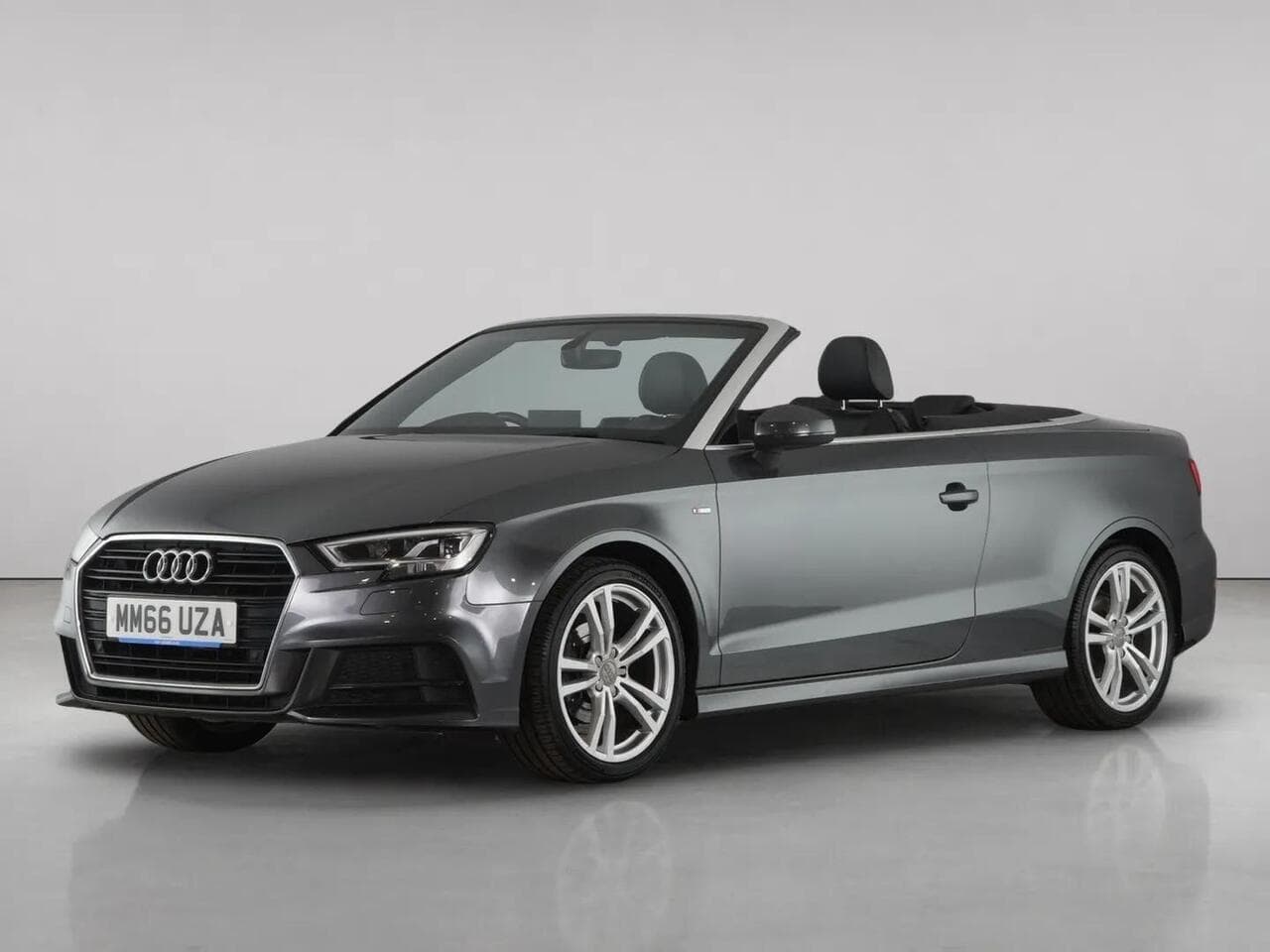 Audi A3 Cabriolet thumbnail Front Left
