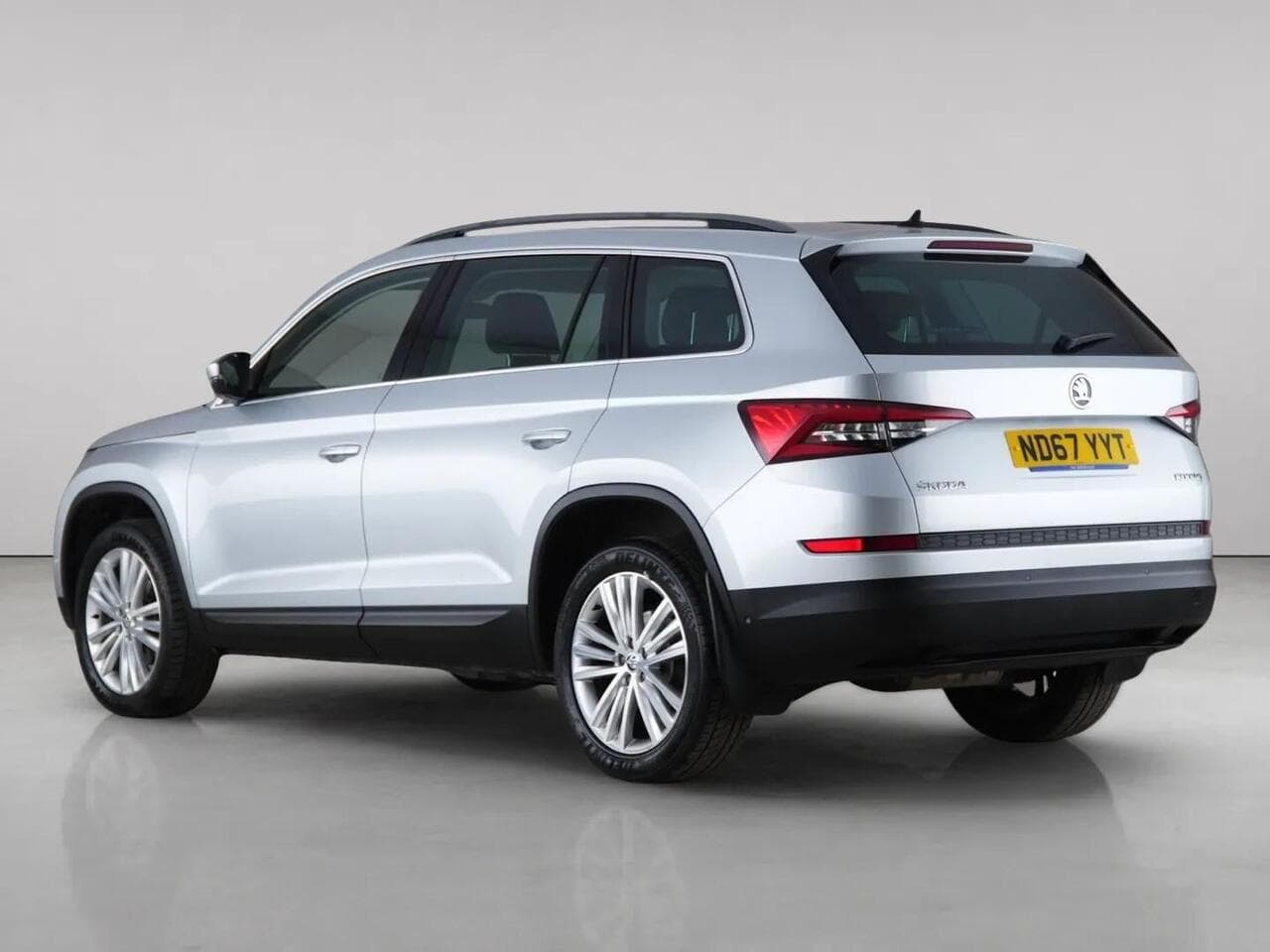 Skoda Kodiaq thumbnail Rear Left