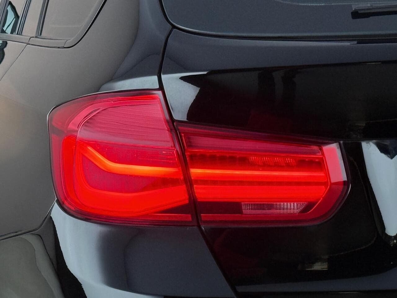 BMW 3 Series thumbnail Lights Rear