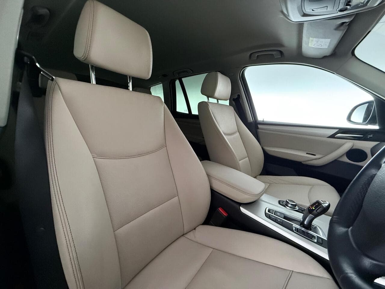 BMW X3 thumbnail Seat Driver