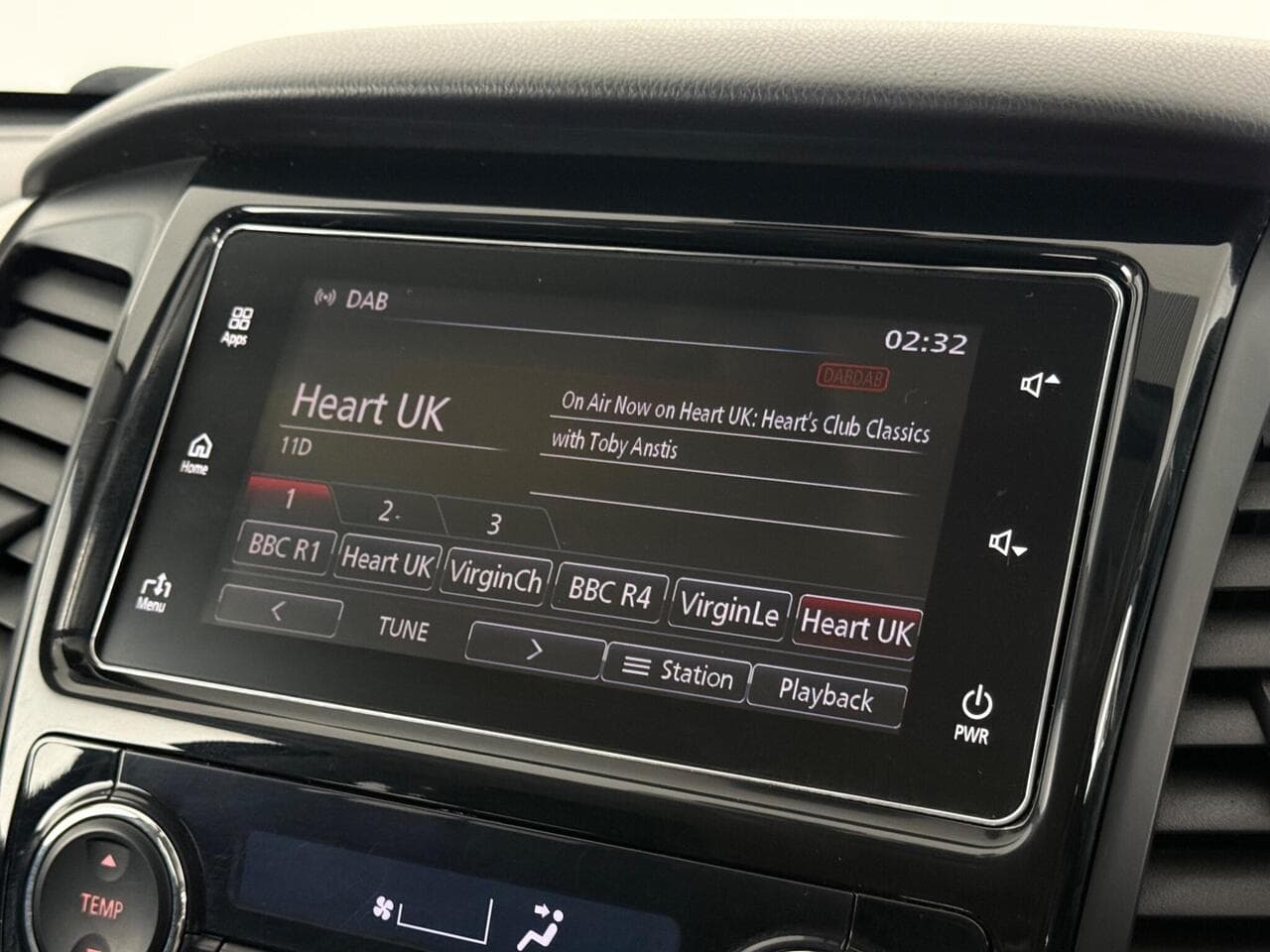 Mitsubishi Shogun Sport thumbnail Infotainment System