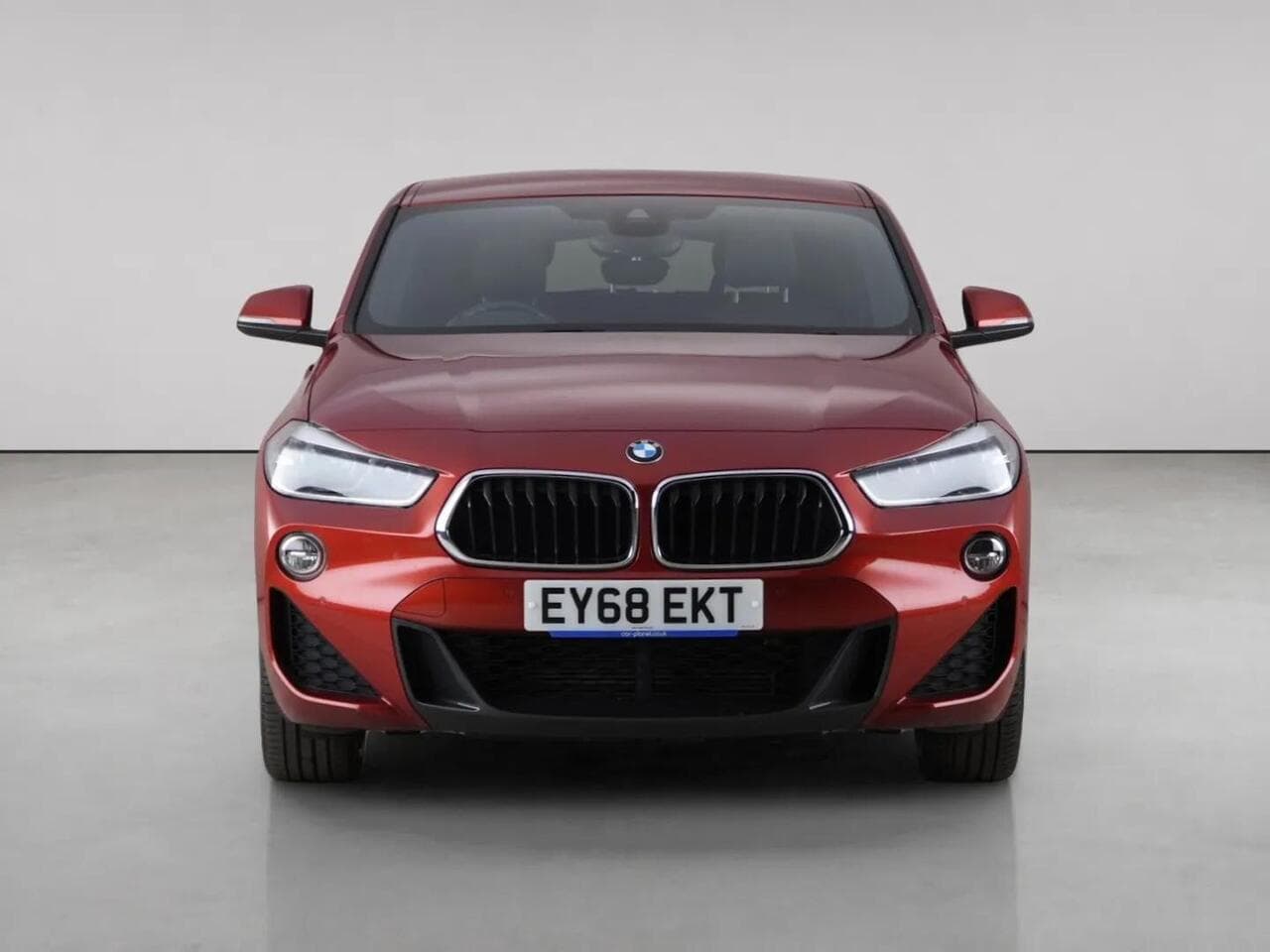 BMW X2 thumbnail Front