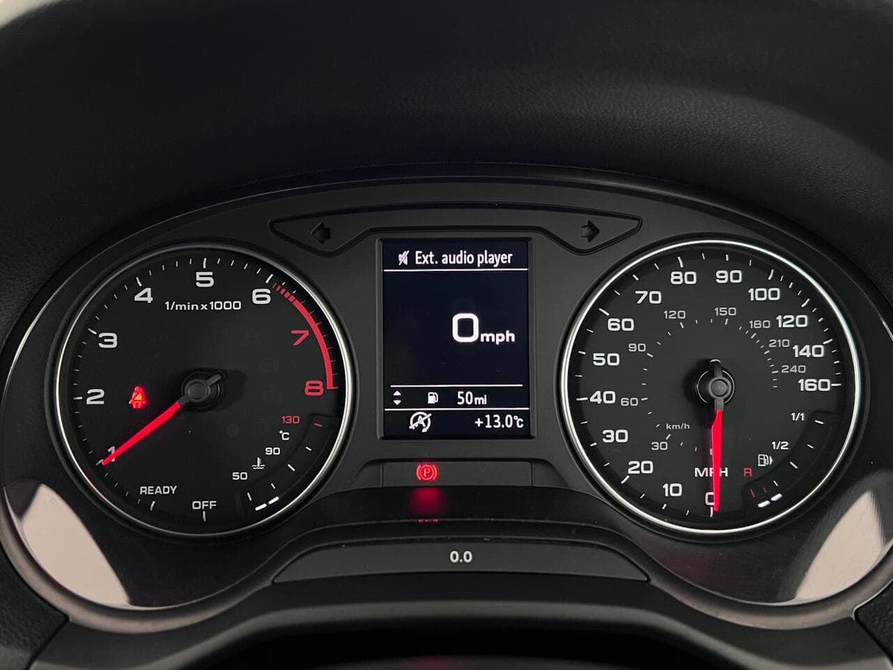 Audi Q2 thumbnail Driver Instruments