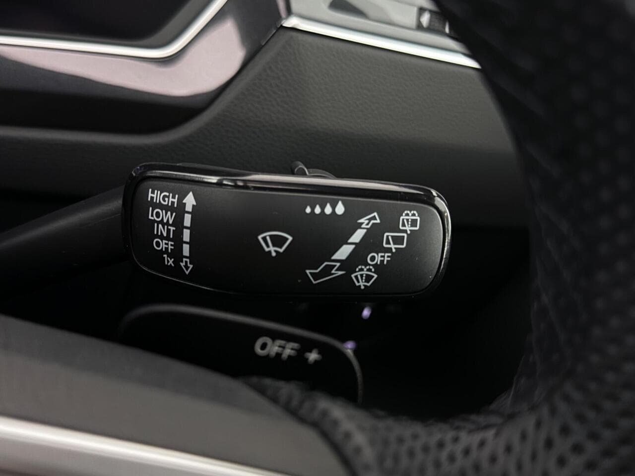 Volkswagen Tiguan thumbnail Misc Controls