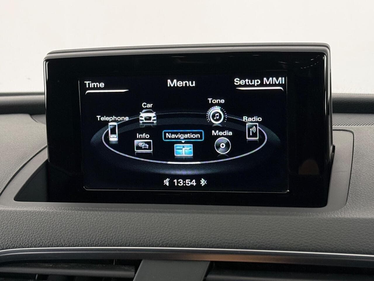 Audi Q3 thumbnail Infotainment System