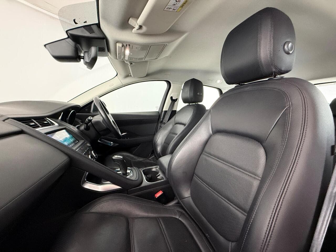 Jaguar E-PACE thumbnail Seat Front Passenger