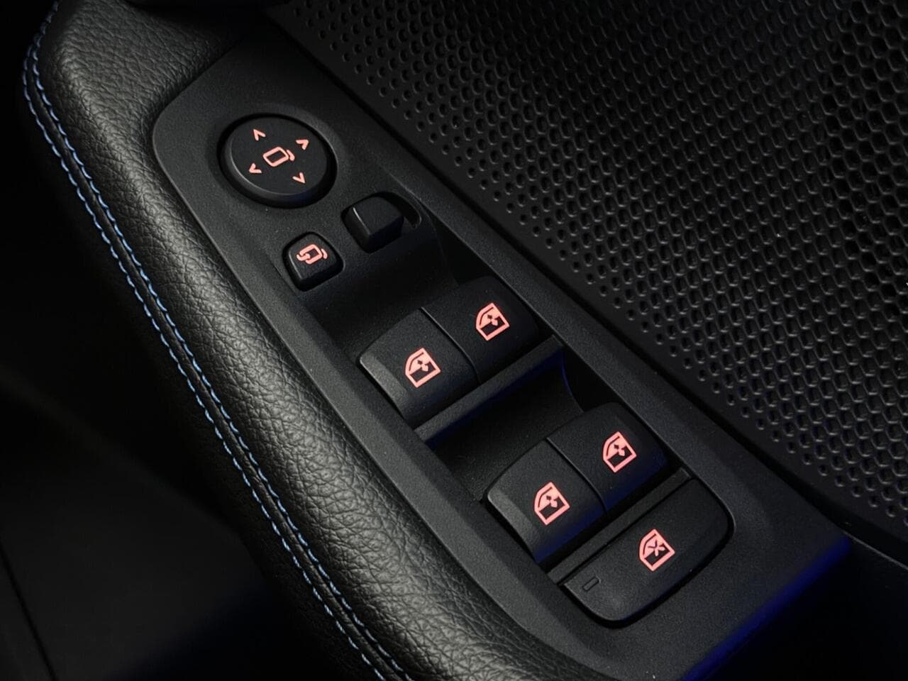 BMW 1 Series thumbnail Misc Controls
