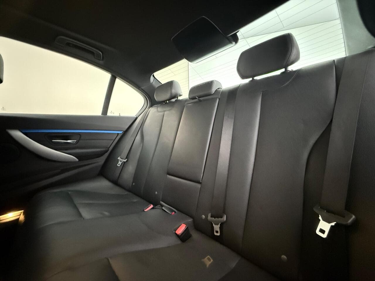 BMW 3 Series thumbnail Seats Rear