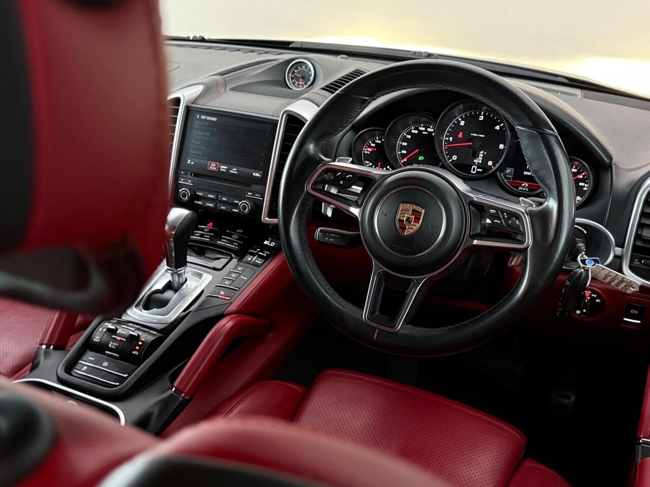 Porsche Cayenne thumbnail Inconclusive