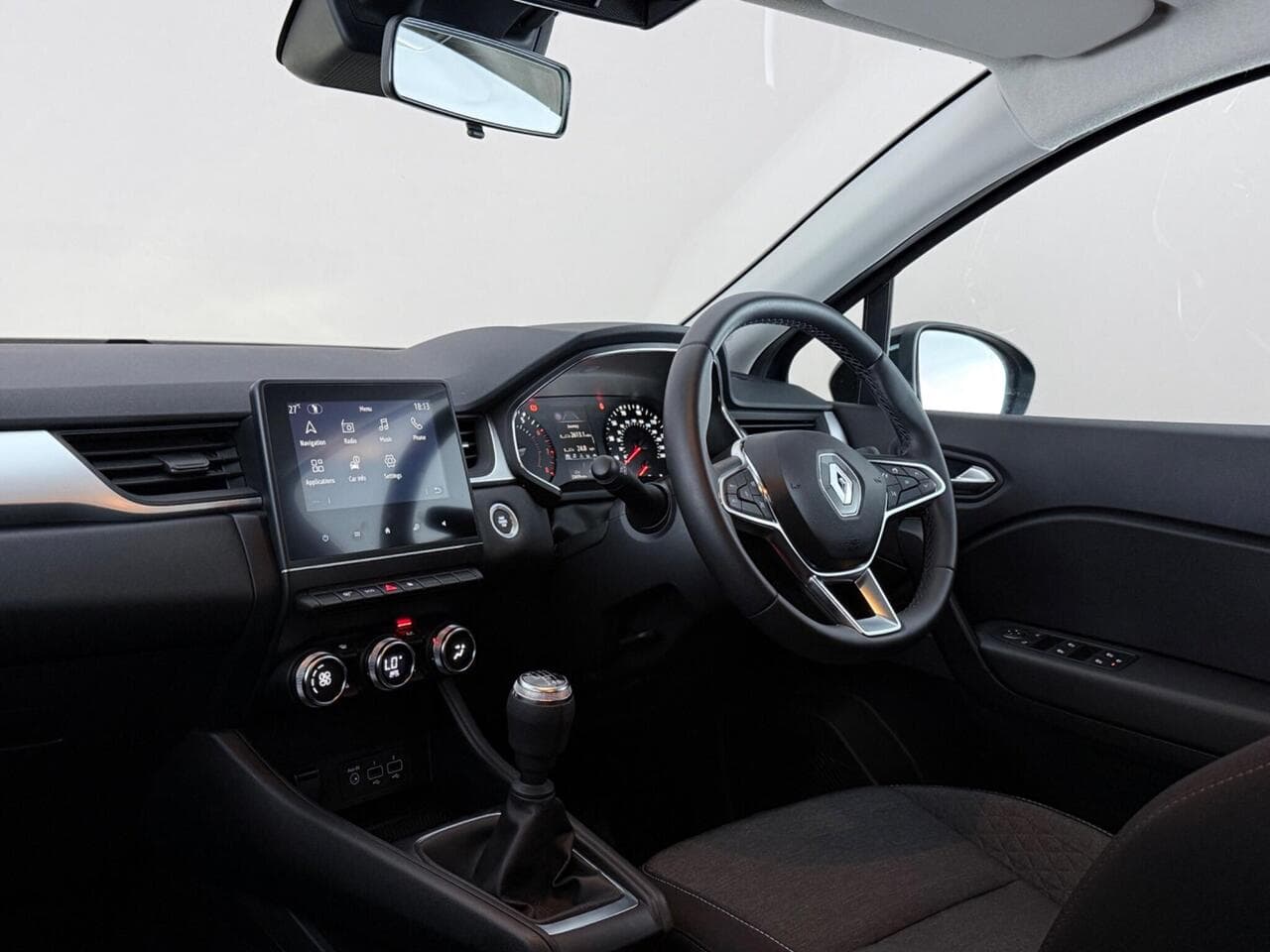 Renault Captur thumbnail Interior Front