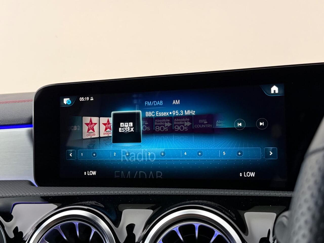 Mercedes-Benz CLA thumbnail Infotainment System