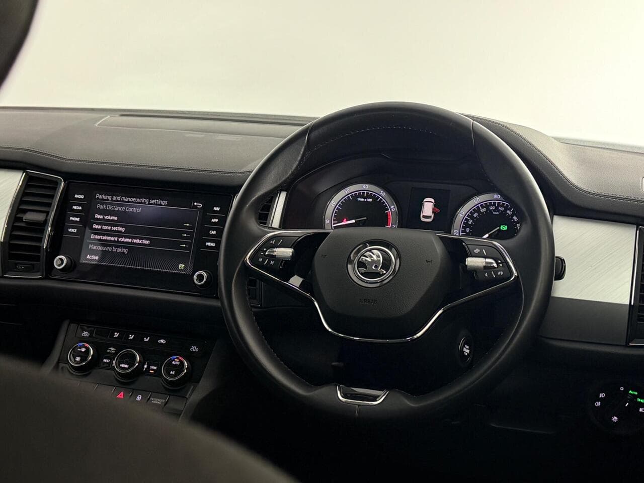 Skoda Kodiaq thumbnail Steering Wheel