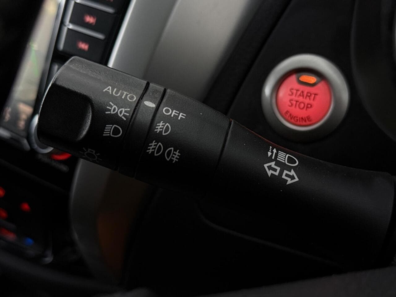 Nissan Navara thumbnail Misc Controls