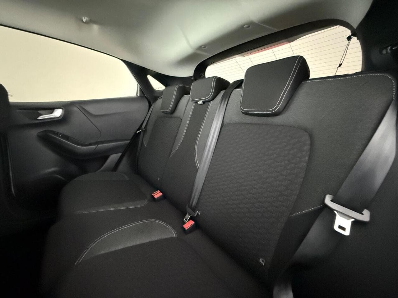 Ford Puma thumbnail Seats Rear