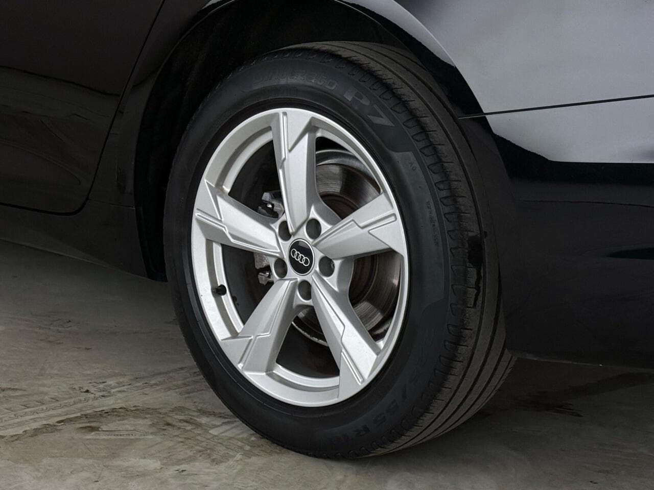 Audi A6 Saloon thumbnail Wheel