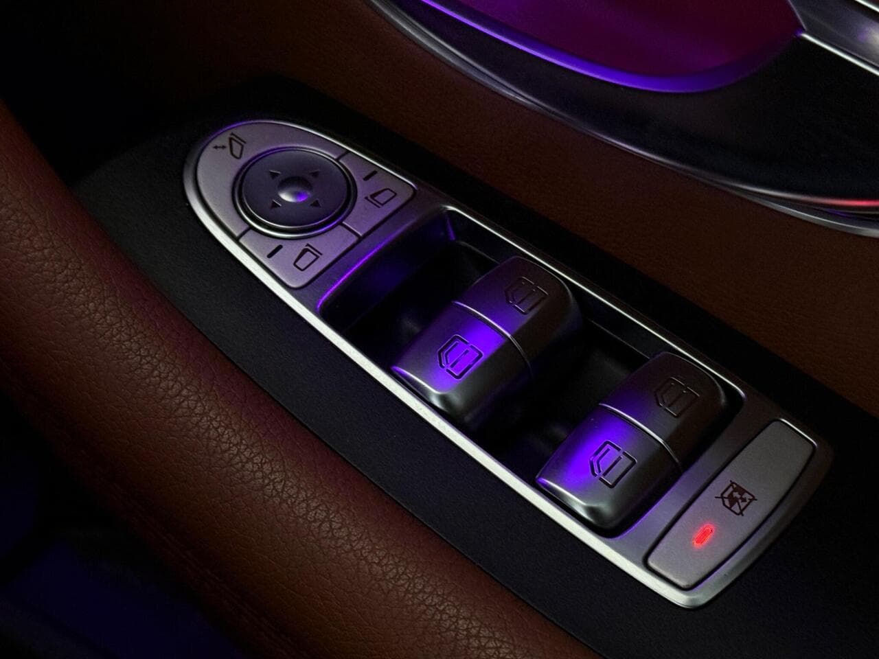 Mercedes-Benz E Class thumbnail Inconclusive
