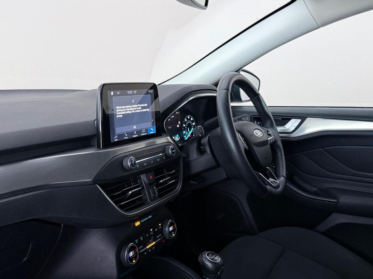 Ford Focus thumbnail Interior Front
