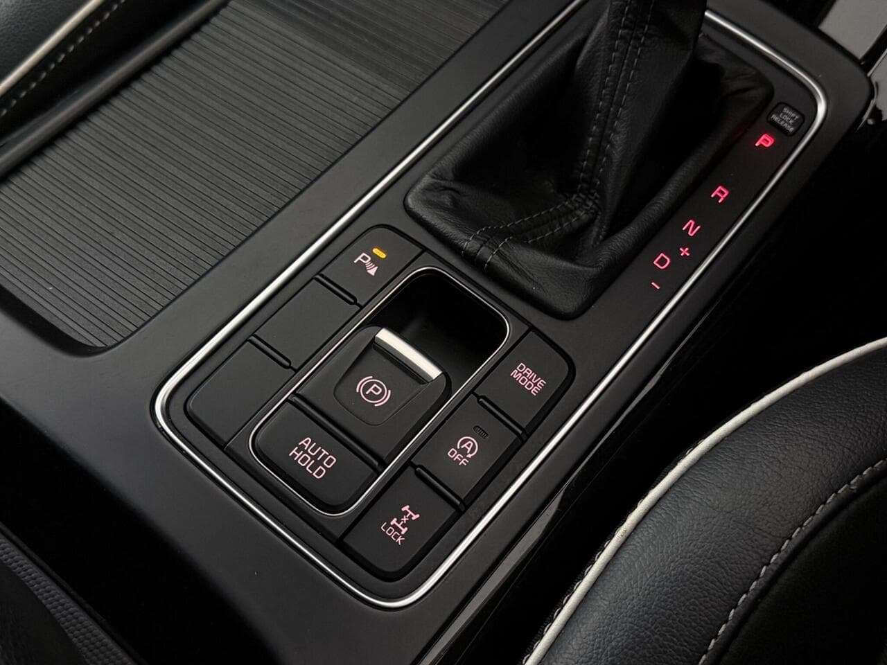 Kia Sorento thumbnail Misc Controls