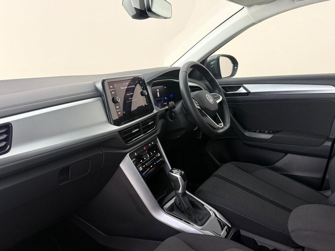Volkswagen T-Roc thumbnail Interior Front