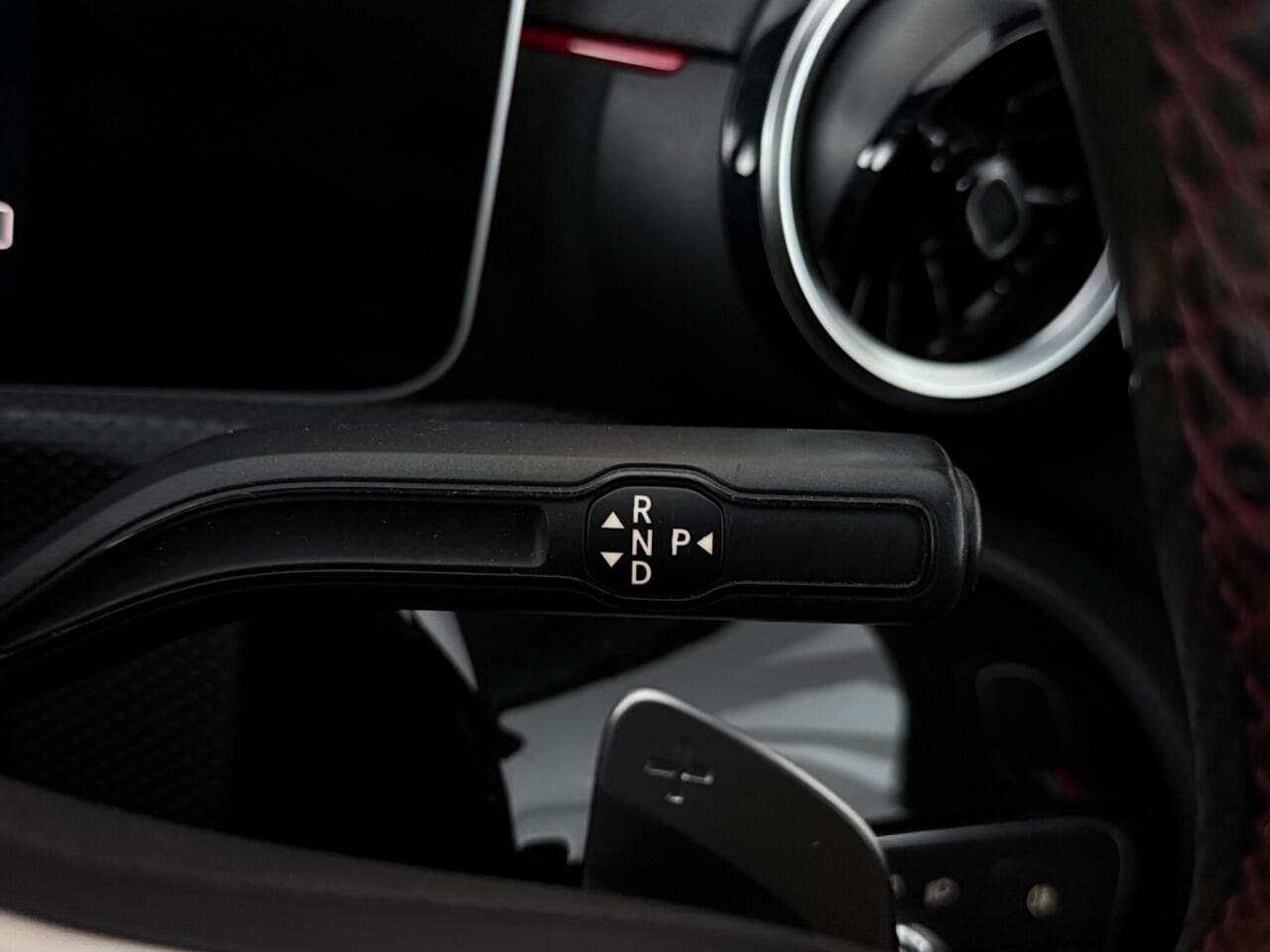 Mercedes-Benz A Class thumbnail Misc Controls