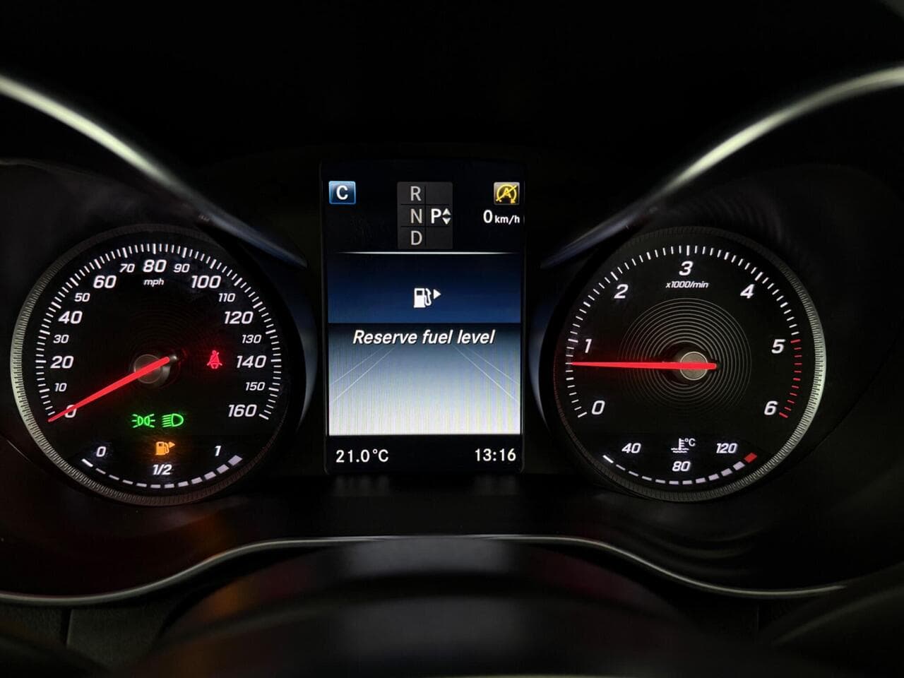 Mercedes-Benz C Class thumbnail Driver Instruments