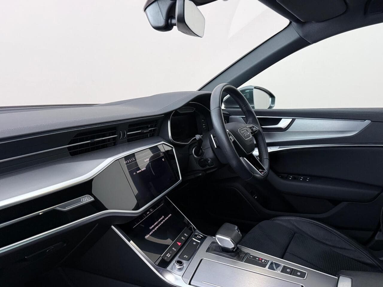Audi A6 Saloon thumbnail Interior Front