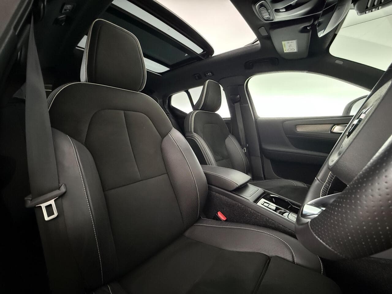 Volvo XC40 thumbnail Seat Driver