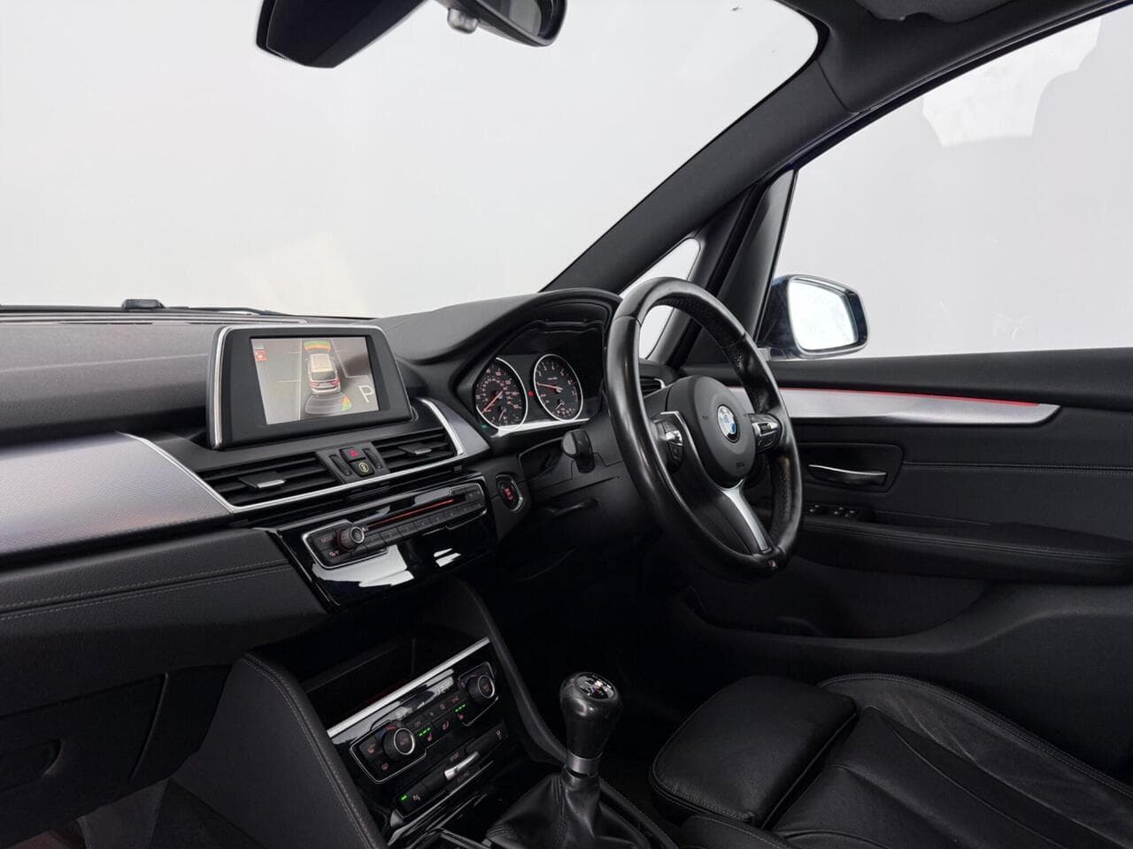 BMW 2 Series Gran Tourer thumbnail Interior Front