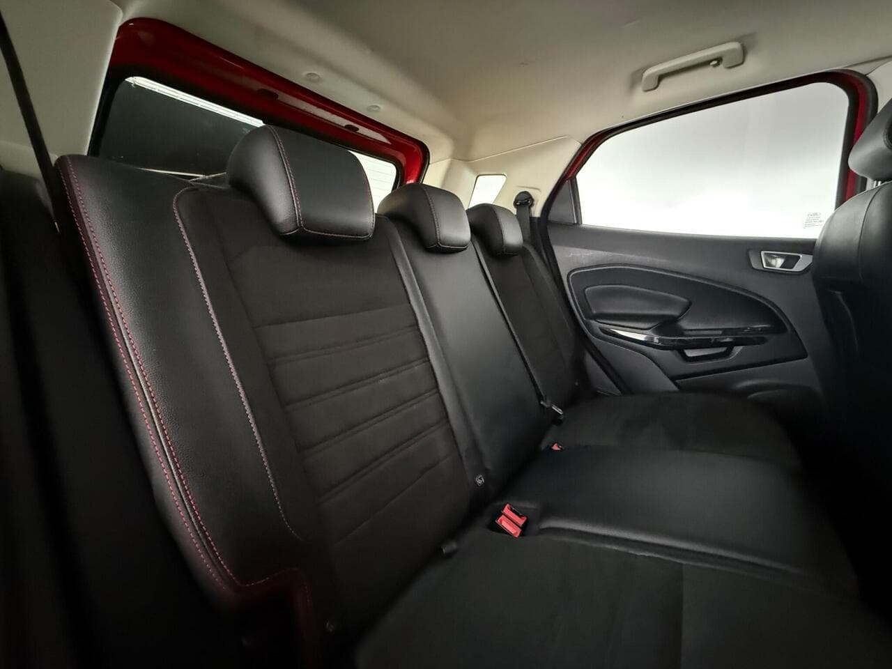 Ford EcoSport thumbnail Seats Rear