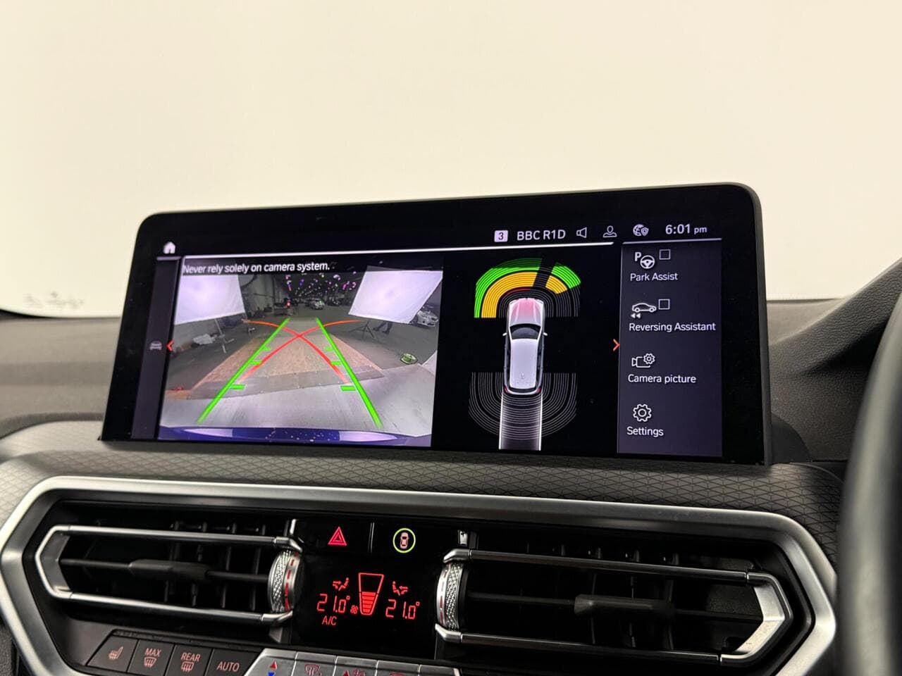 BMW X3 thumbnail Infotainment System