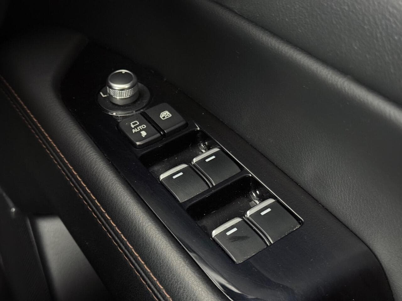 Mazda CX-5 thumbnail Misc Controls