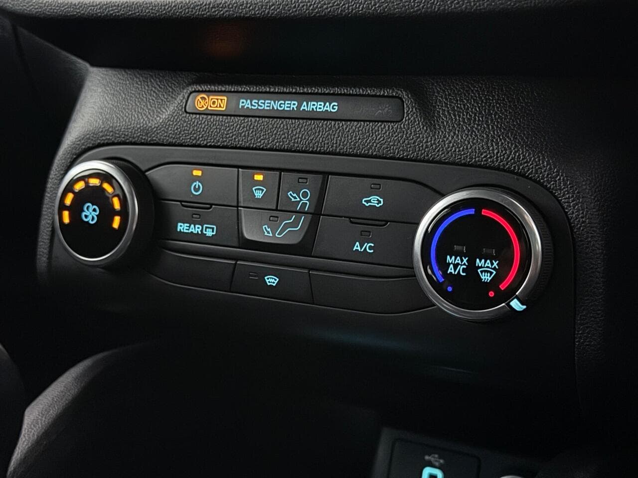 Ford Focus thumbnail Misc Controls