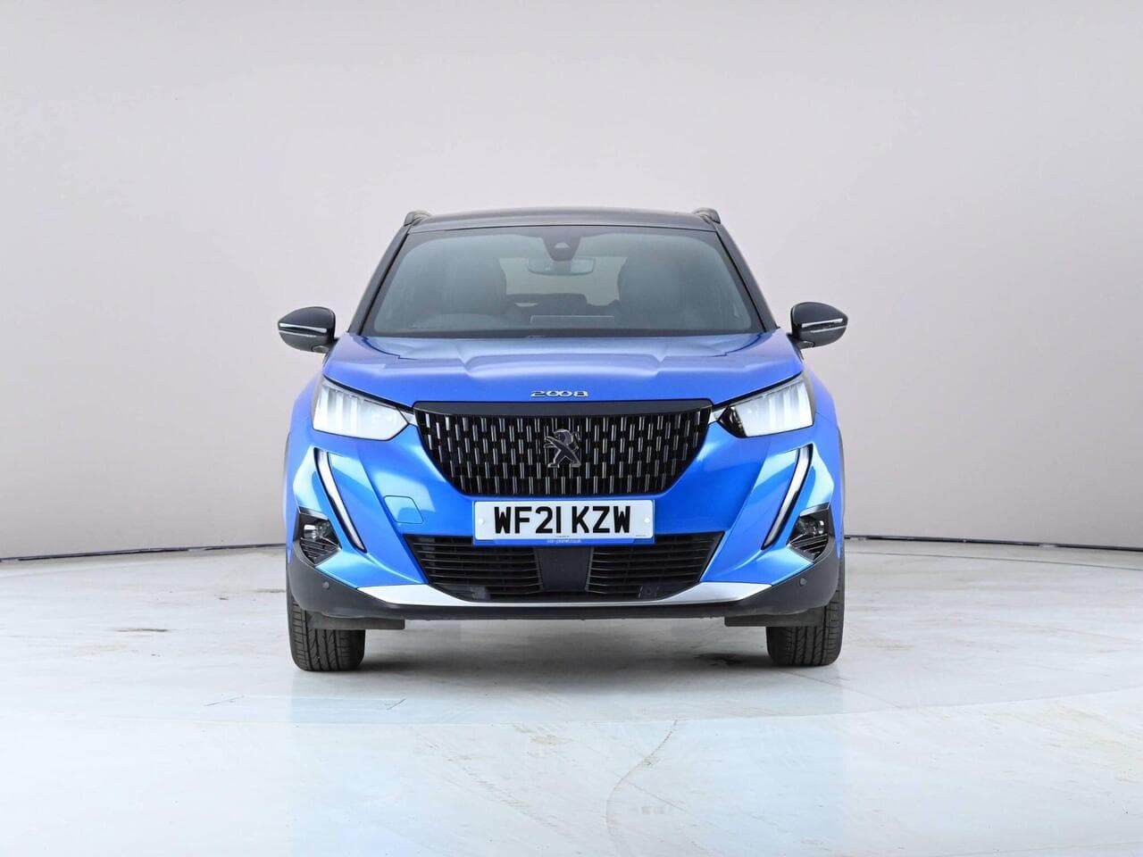 Peugeot 2008 thumbnail Front